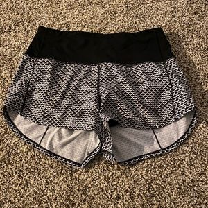Lululemon High-Waist Speed Short - 2.5 inch inseam. Black and white houndstooth.